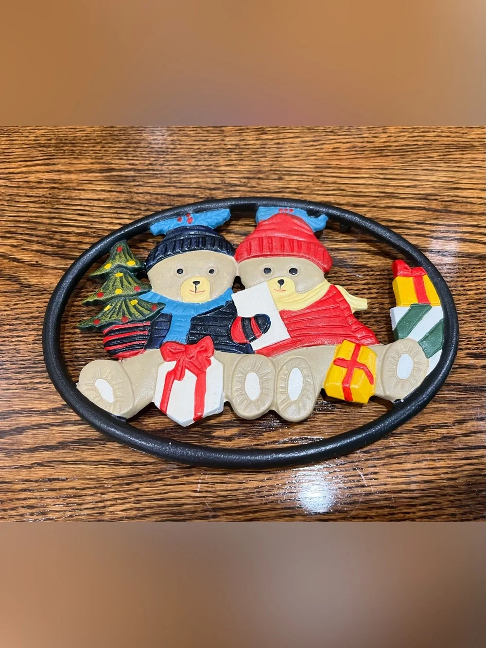 🎄 Vintage Christmas Teddy Bear Metal Trivet | Retro Holiday Kitchen Decor
